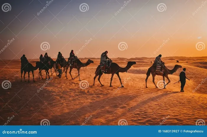 Tour 14 Dias Desde Marrakech a Erg Chebbi